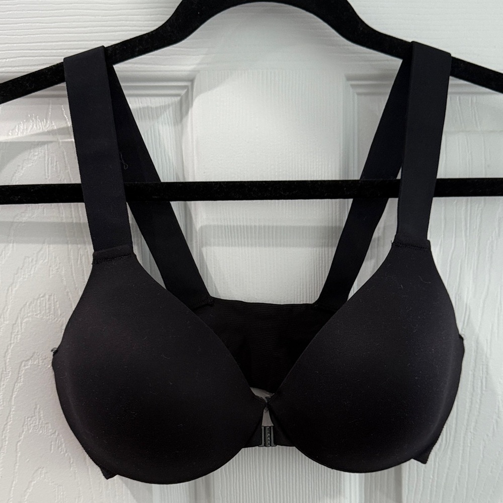 BNWOT Spanx Black Women's Intimate Bra 34C
